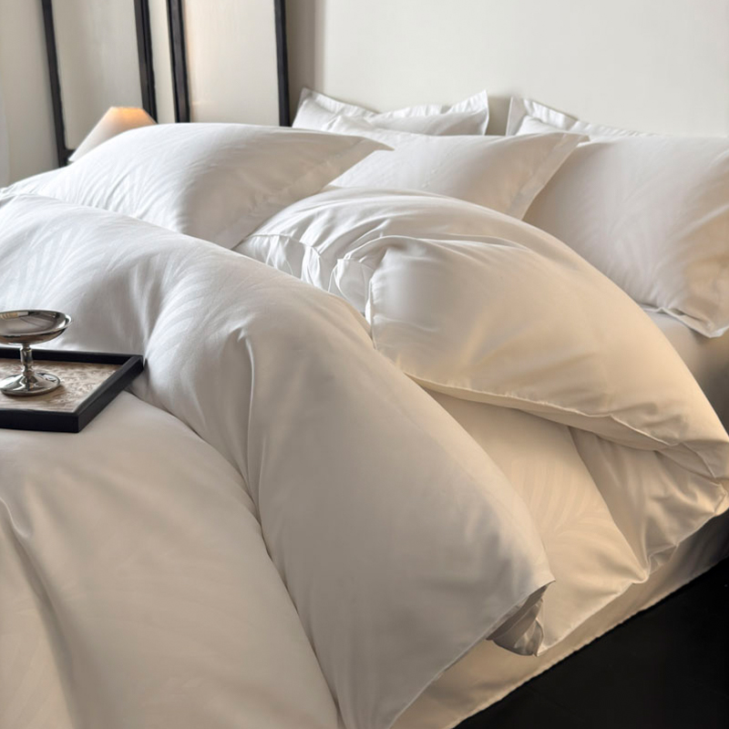 Juego de Ropa de Cama 100% Poliéster Estampado en Relieve
